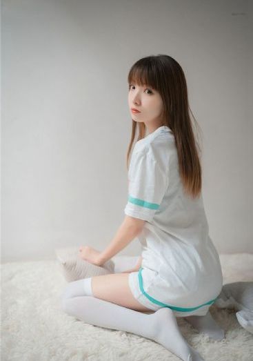 晚上偷偷看B站_720在线播放观看