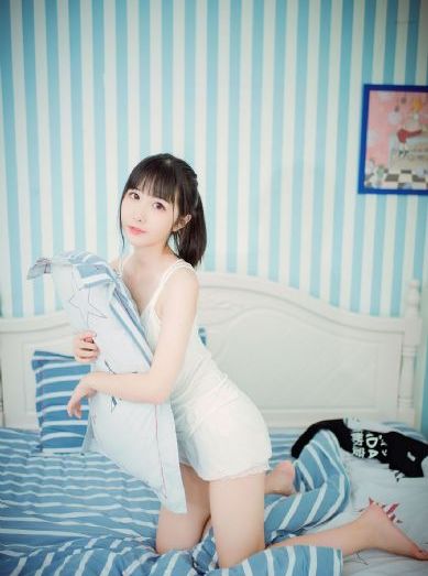 国产精品黑丝自慰喷水网站_剧情片电影完整版