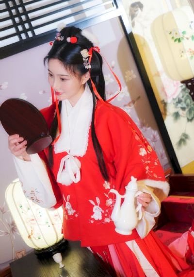 总裁上一下楼梯就故意顶一下_DVD免费观看电视剧
