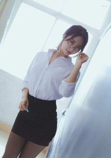 天天摸夜夜添狠狠添婷婷_4K全集在线观看