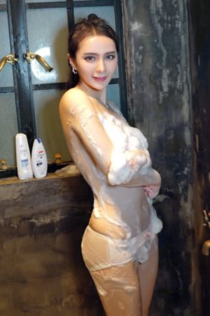 日韩一区二区三区色偷偷_HDHD在线观看