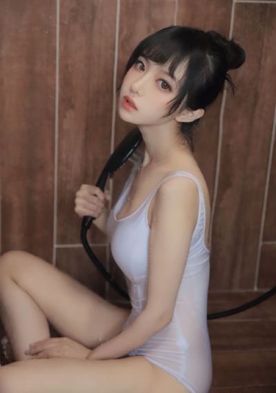99久久婷婷国产综合精品青草免_高清免费全集观看