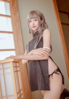 官场揉捏白嫩高耸饱满双乳_剧情片免费观看视频